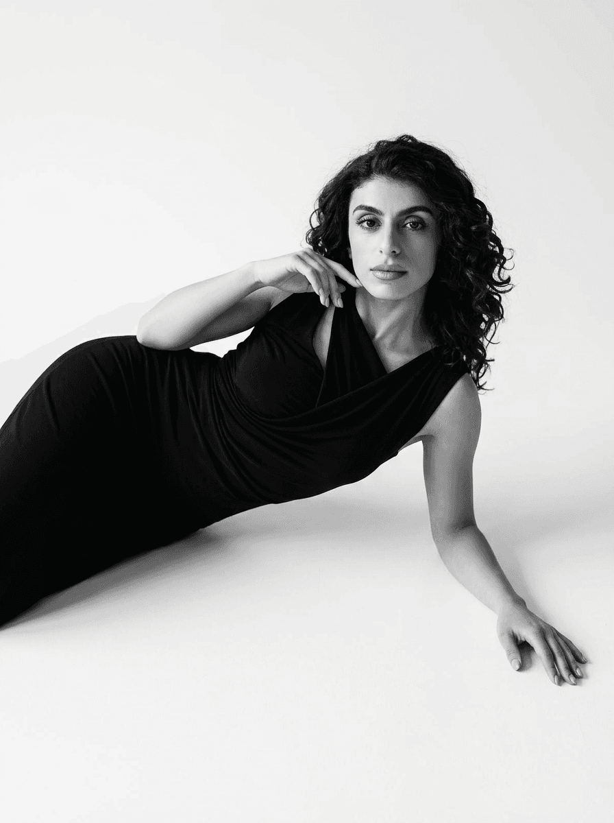 monochrome showcase prompt_5.png